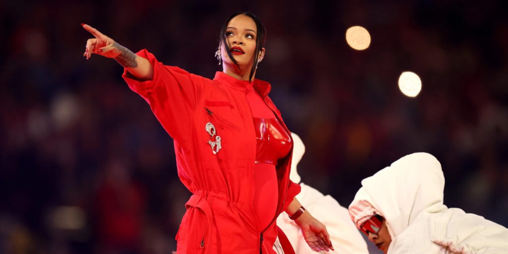 Ini Lipstik Fenty Beauty Yang Rihanna Pakai Di Super Bowl 2023